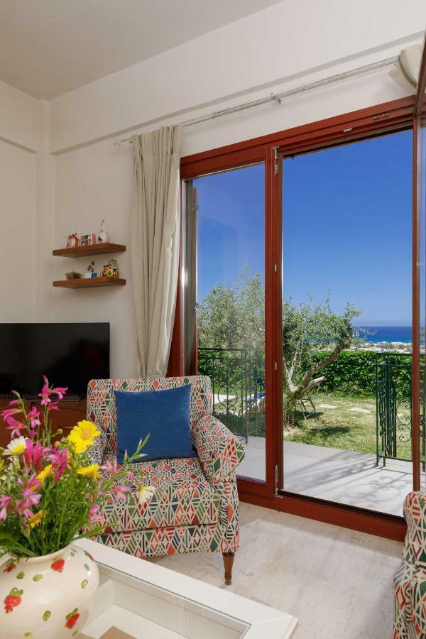 פלטאנס Lily'S Cottage מראה חיצוני תמונה