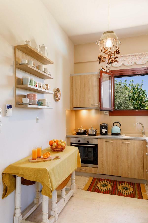 פלטאנס Lily'S Cottage מראה חיצוני תמונה