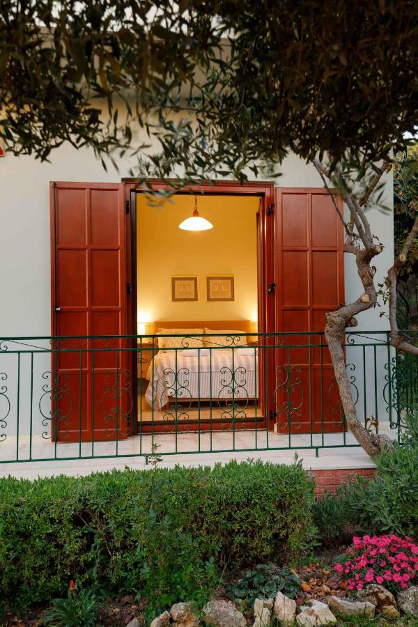 פלטאנס Lily'S Cottage מראה חיצוני תמונה