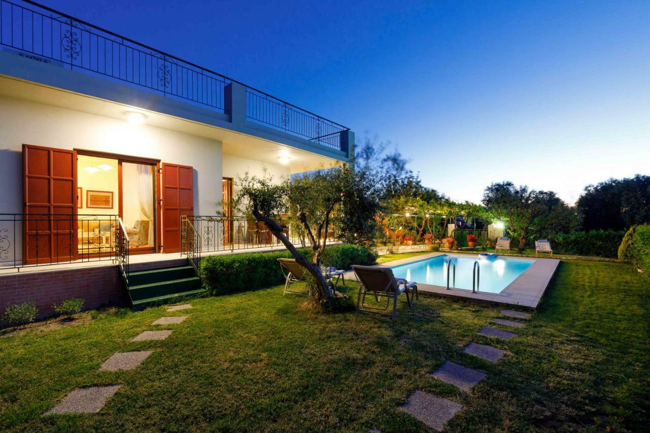פלטאנס Lily'S Cottage מראה חיצוני תמונה