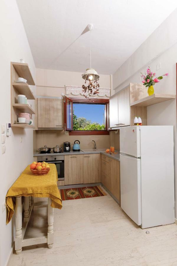 פלטאנס Lily'S Cottage מראה חיצוני תמונה