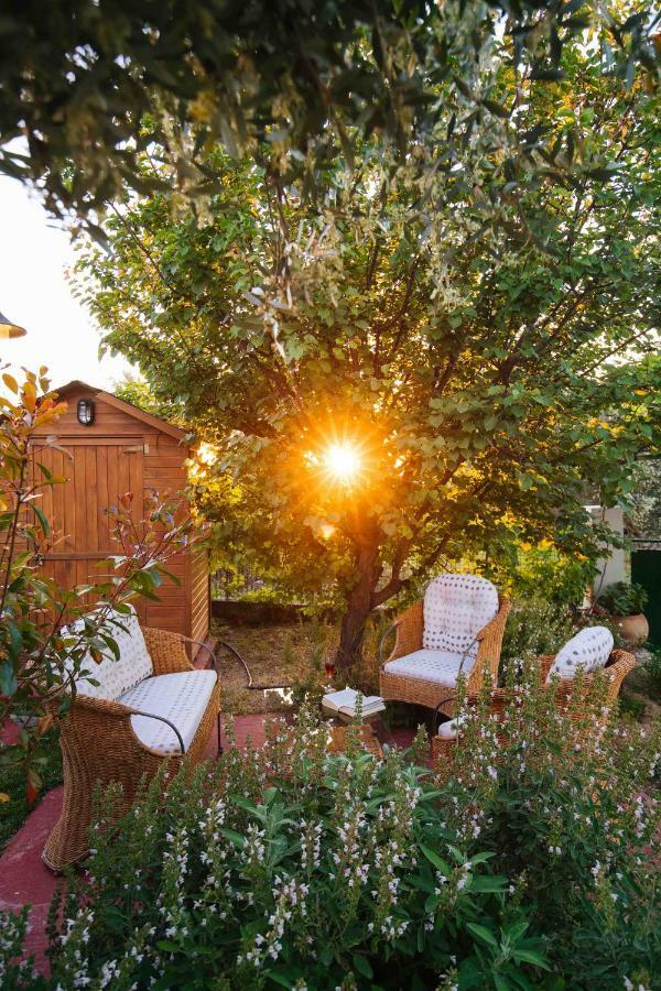 פלטאנס Lily'S Cottage מראה חיצוני תמונה